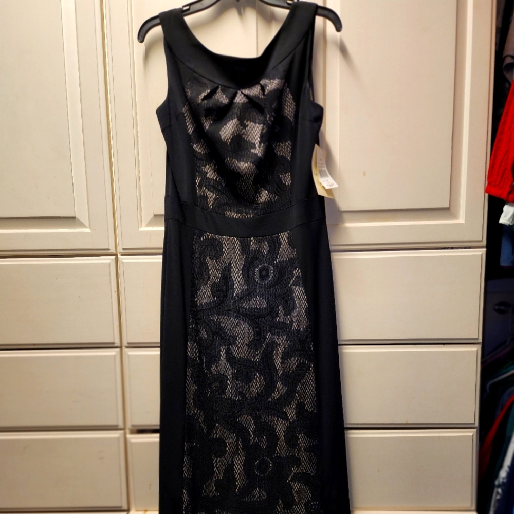 Signature by Sangria Black and Silver Dress